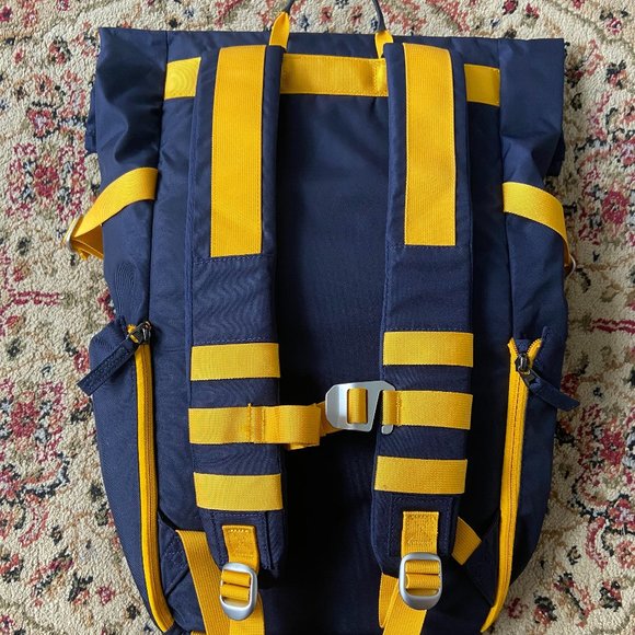 UA Under Armour SC30 Signature Rolltop Backpack - Navy Gold (Limited Colors) - Picture 2 of 3